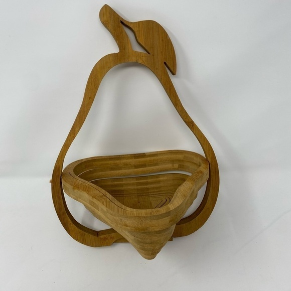 Collapsible Pear Shaped Spiral Cut Bamboo Fruit Basket Charcuterie Board Trivet - Picture 2 of 9